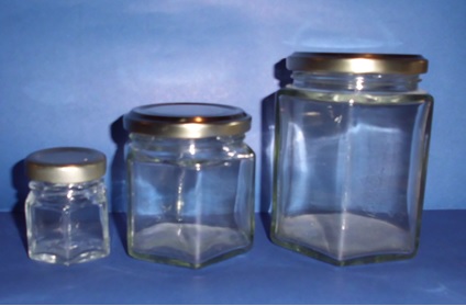 frascos de vidrio hexagonales en once